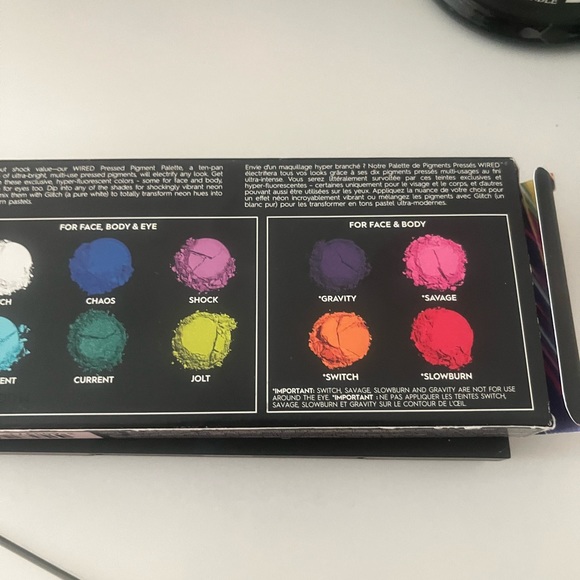 Urban Decay Wired Palette in box. - Picture 3 of 7